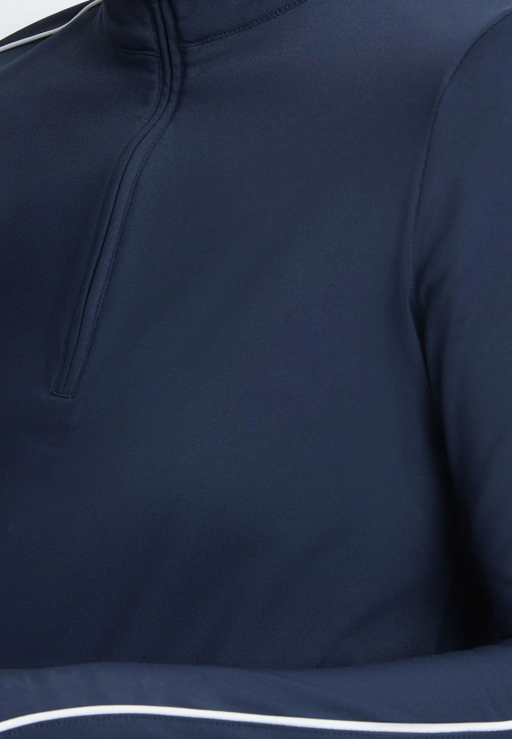 amie_brushed_midlayer_nav_1.webp Amie Brushed Midlayer, -Röhnisch Outlet