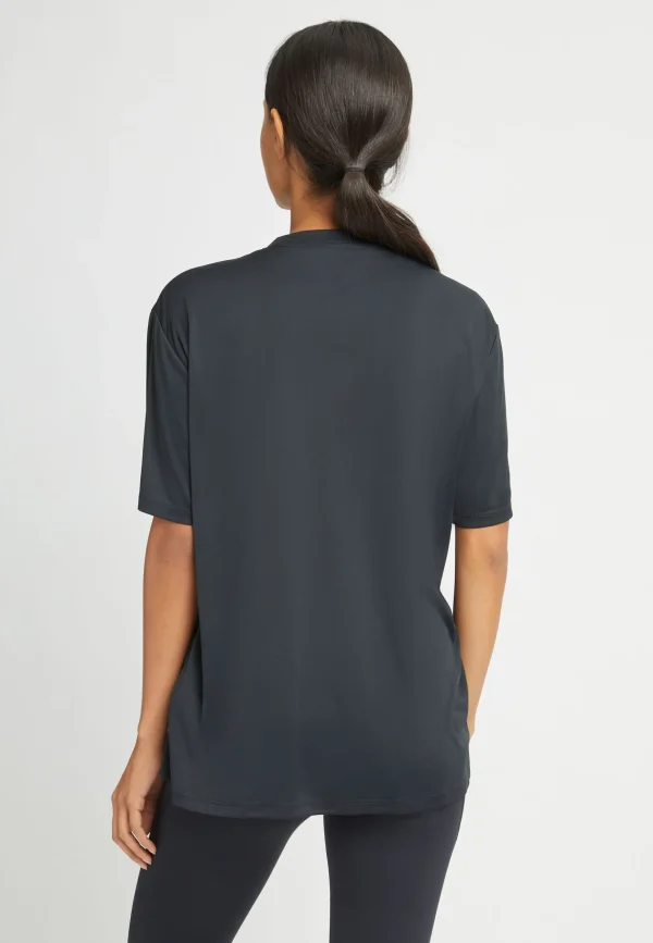 Court Loose Tee, -Röhnisch Fashion