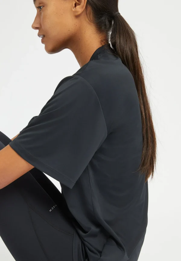 Court Loose Tee, -Röhnisch Fashion
