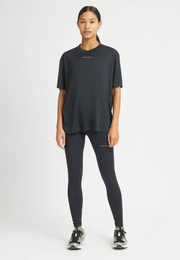 Court Loose Tee, -Röhnisch Fashion