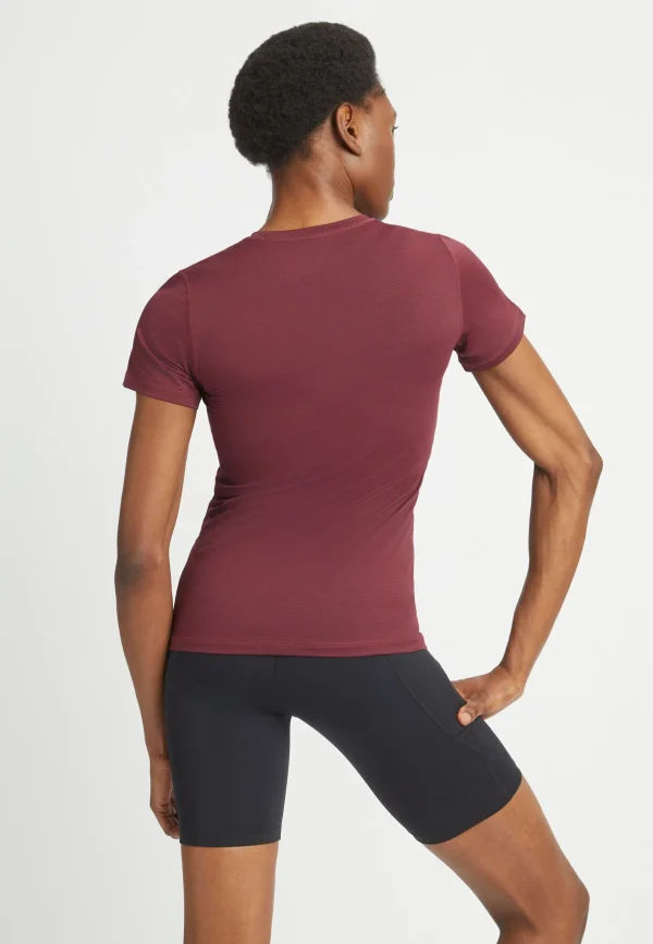 Jacquard Tee, -Röhnisch Store
