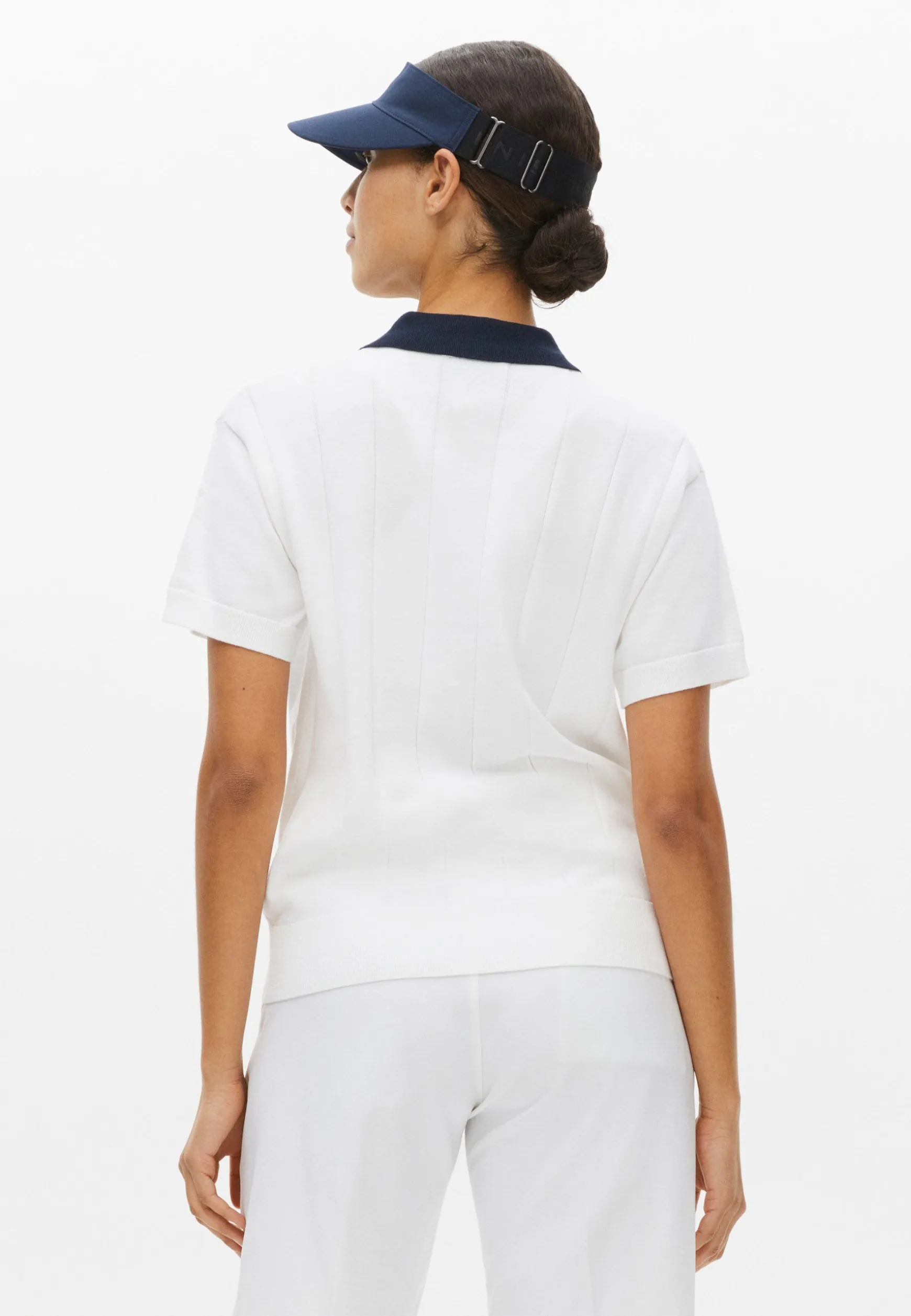logo_knit_white_1.webp Logo Knit, -Röhnisch Flash Sale