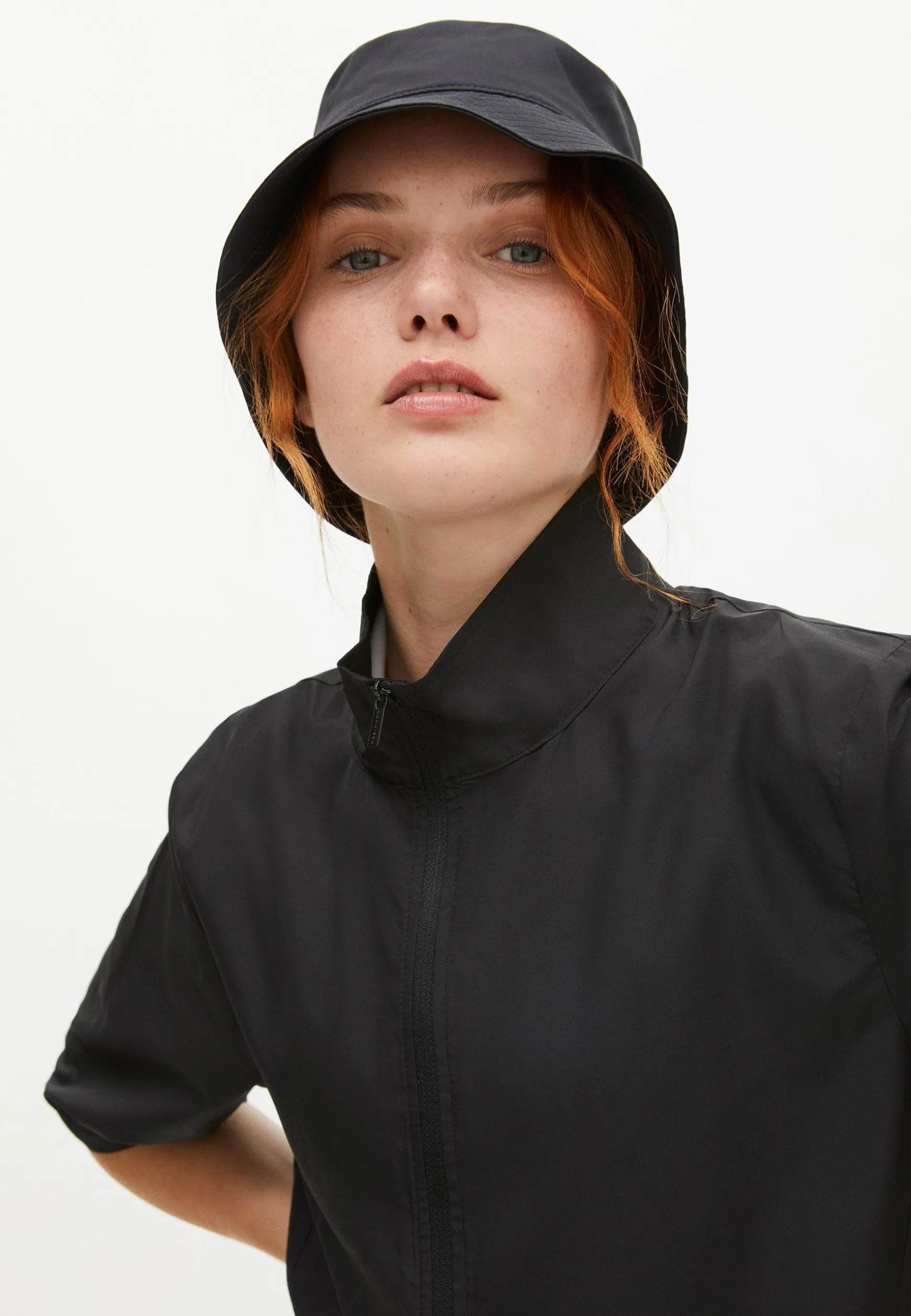 packable_wind_half_sleeve_2.webp Packable Wind Half Sleeve, -Röhnisch Best Sale
