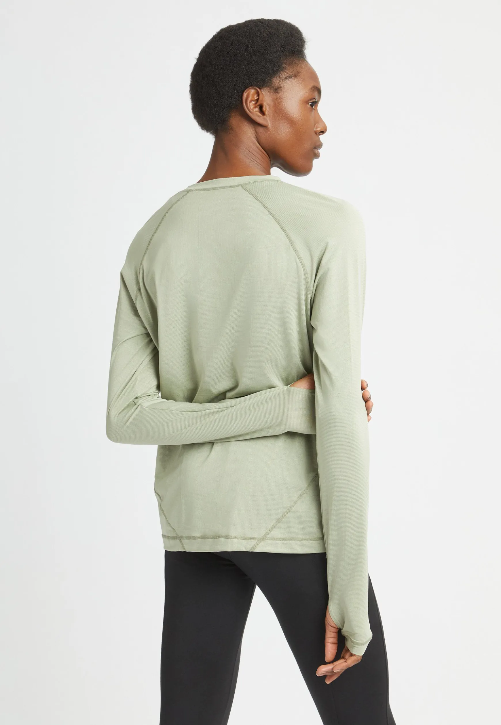 snap_long_sleeve_seagrass_4.webp Snap Long Sleeve, -Röhnisch Fashion