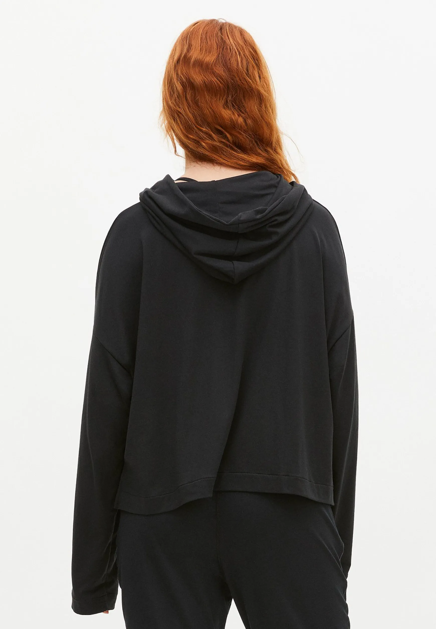 soft_cropped_hoodie_black_0.webp Soft Cropped Hoodie, -Röhnisch Outlet